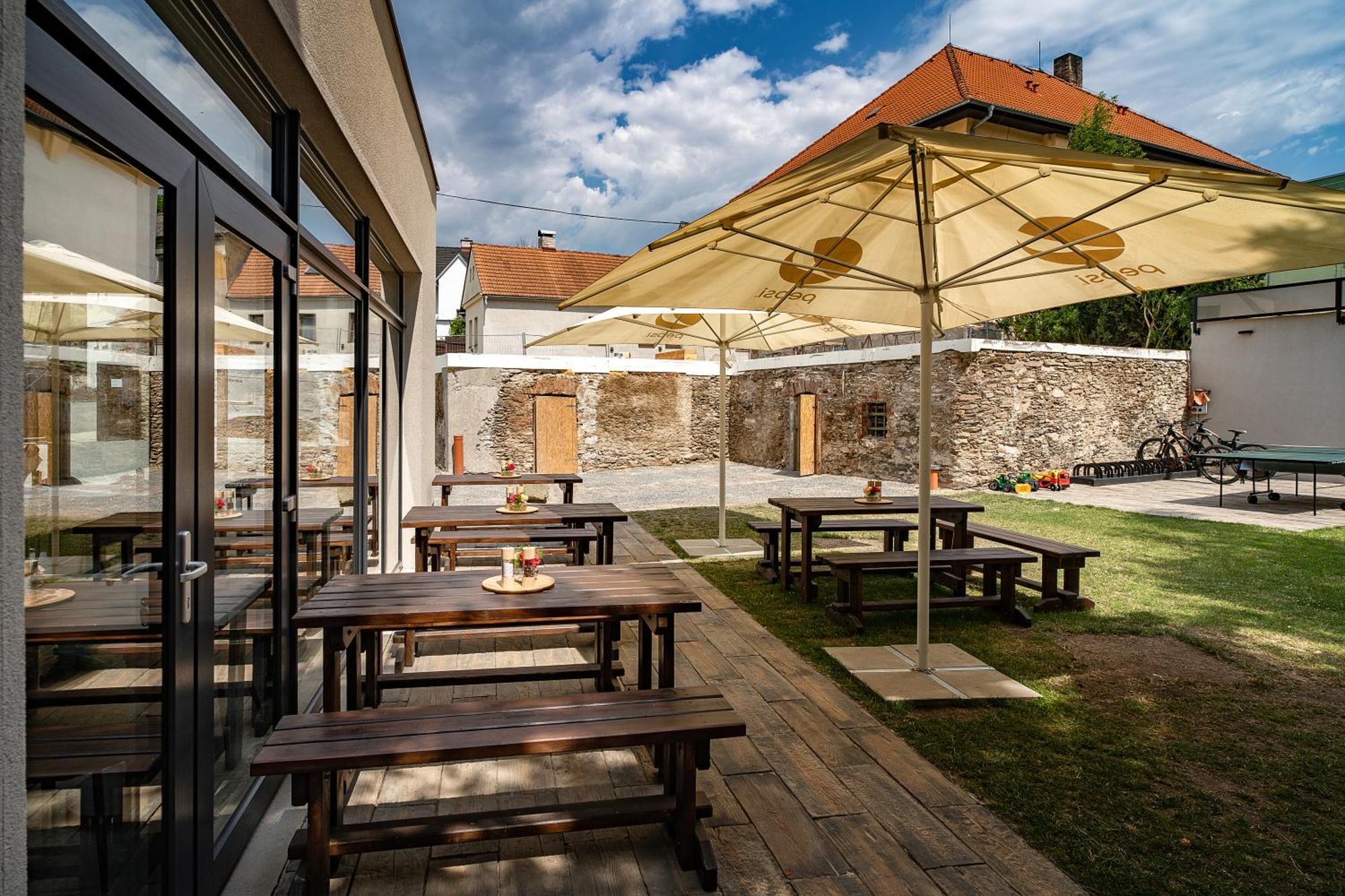 Hotel Smrž Sepekov Buitenkant foto
